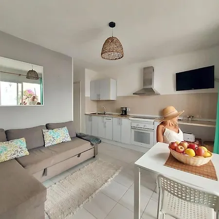 With Community Pool In Apartamento Corralejo