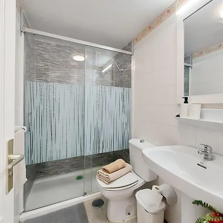 Apartamento With Community Pool In *